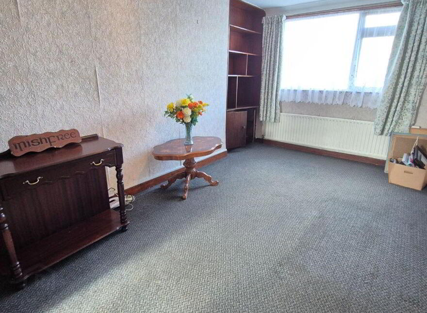 Inishfree, Dublin Road, Tuam, H54HV83