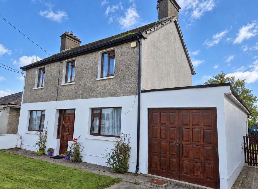Inishfree, Dublin Road, Tuam, H54HV83
