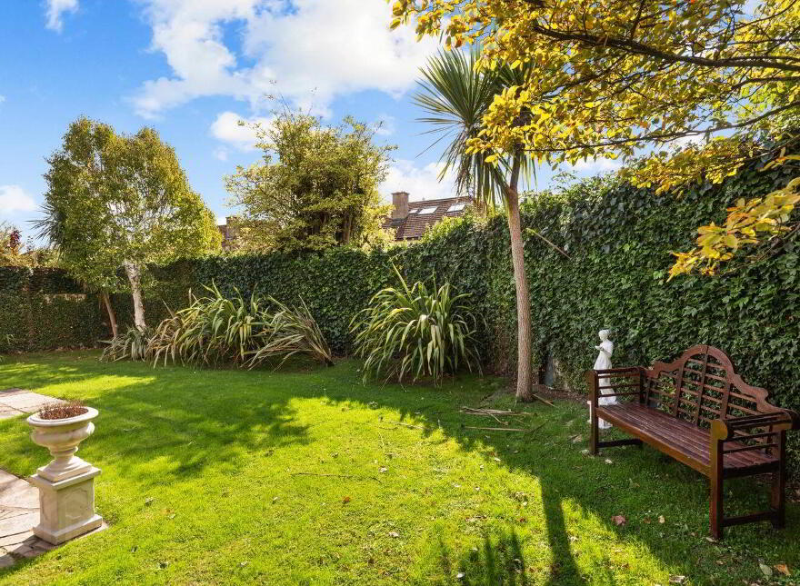 13 Dornden Park, Booterstown, Blackrock, Booterstown, A94K199