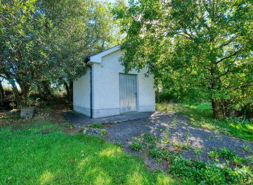 Cloonylyon, Strokestown, F42EH04