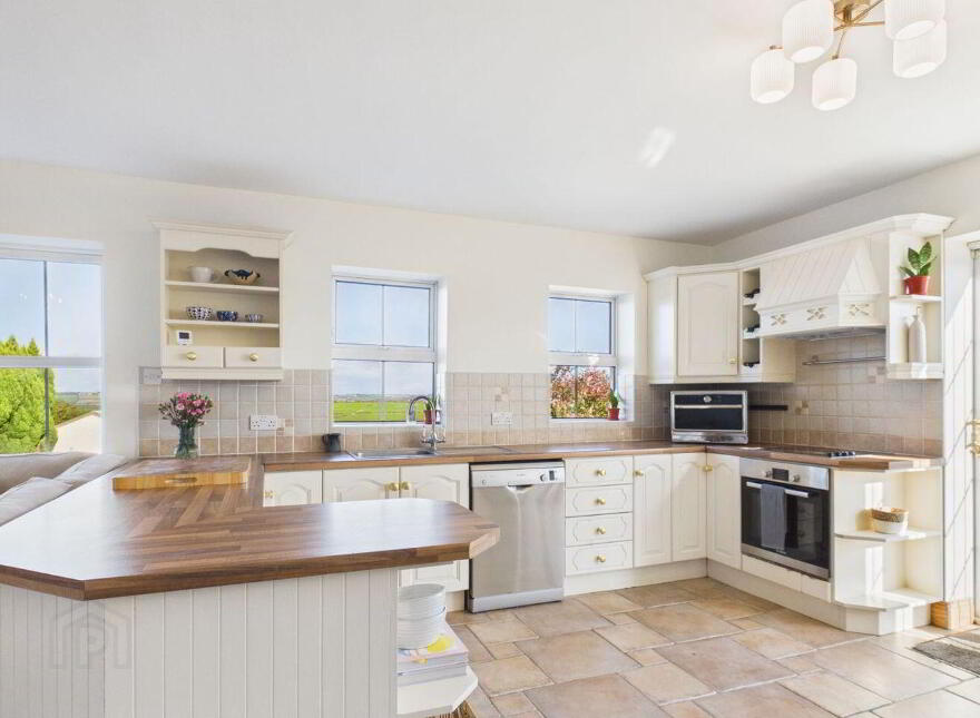 Ballymartle, Riverstick, P43R667