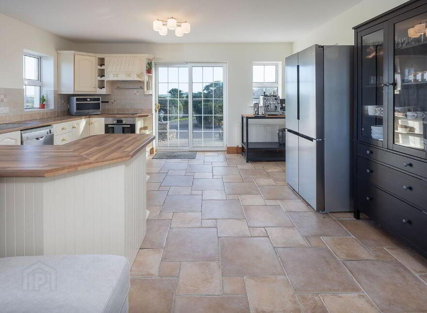 Ballymartle, Riverstick, P43R667