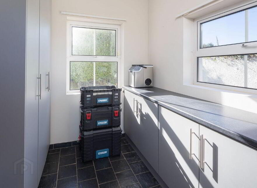 Ballymartle, Riverstick, P43R667