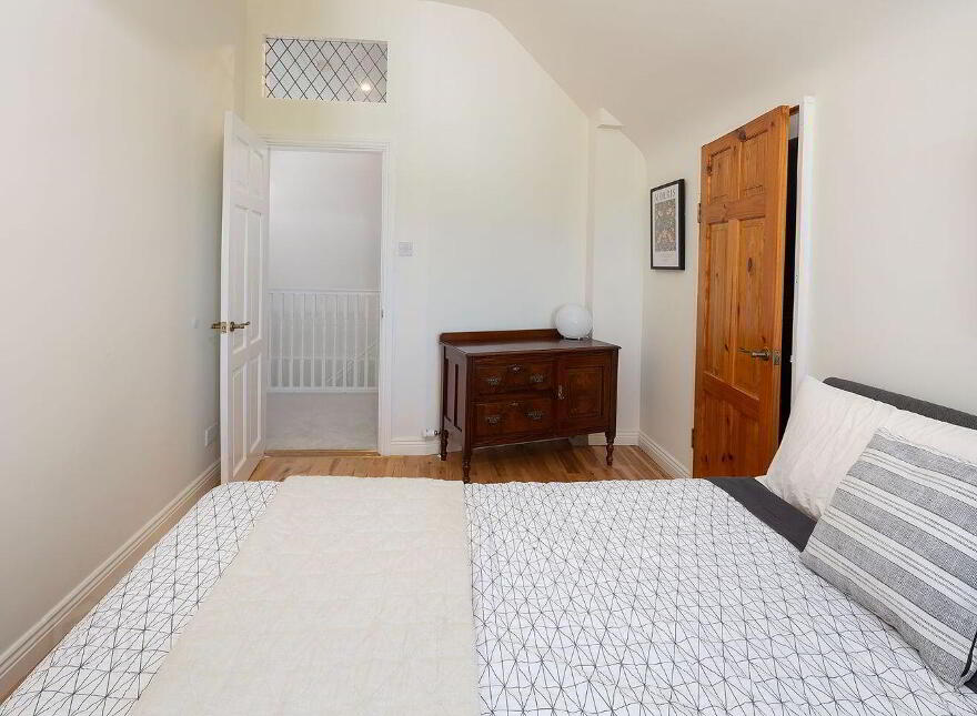 Ballymartle, Riverstick, P43R667