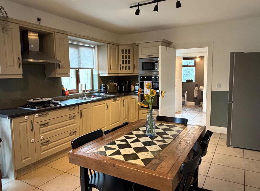 5 Findale, Williamstown, Dunmore, F45VY80