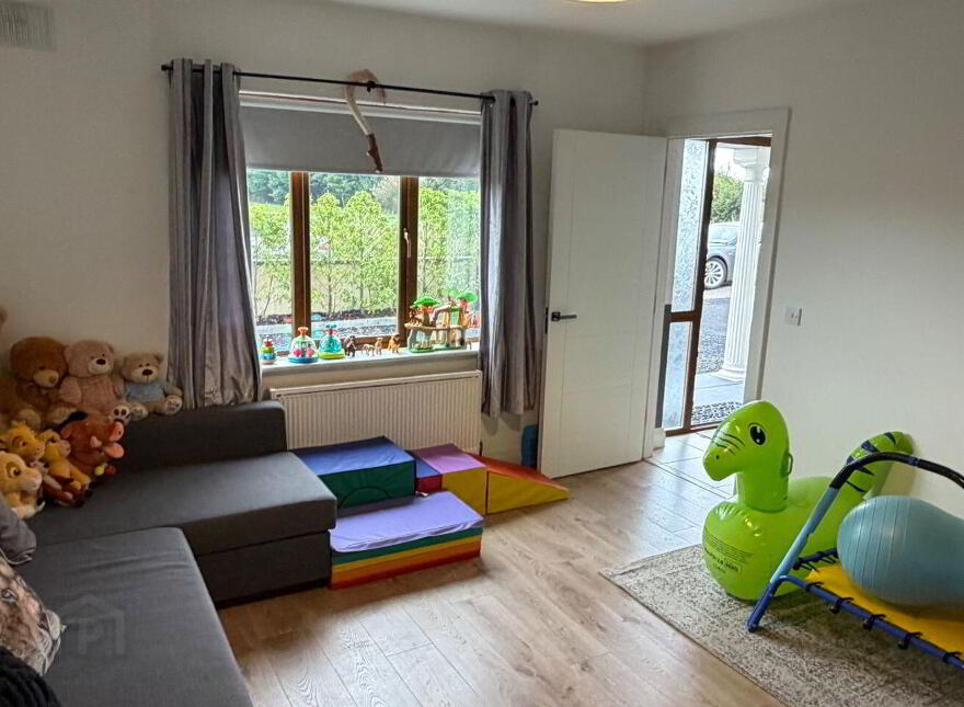 5 Findale, Williamstown, Dunmore, F45VY80