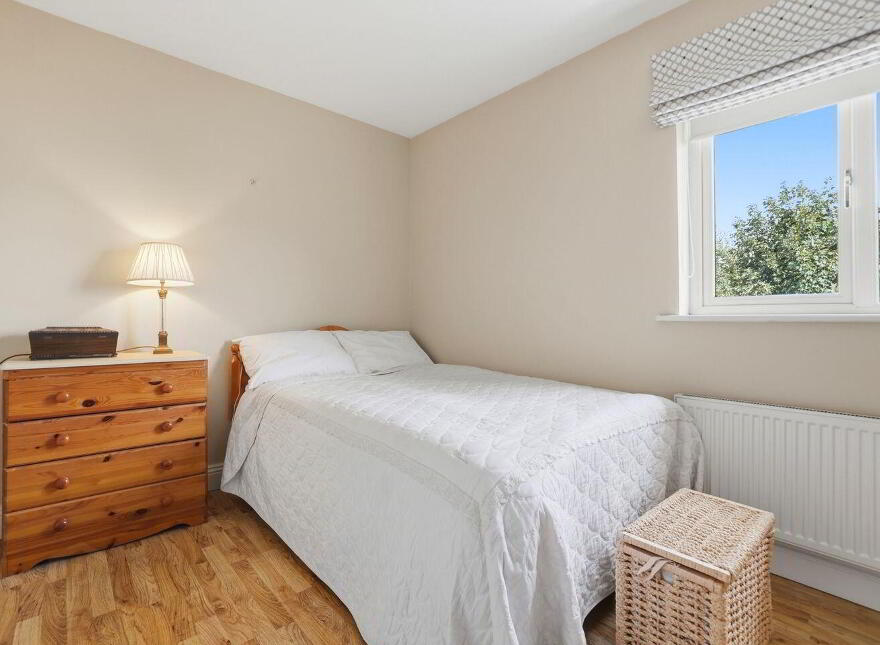 11 Sweetbriar, Thomas Street, Clonmel, E91F2D6
