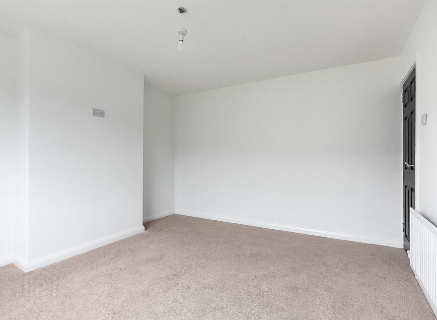 6 Piers Park, Carrickfergus, BT38 8DE