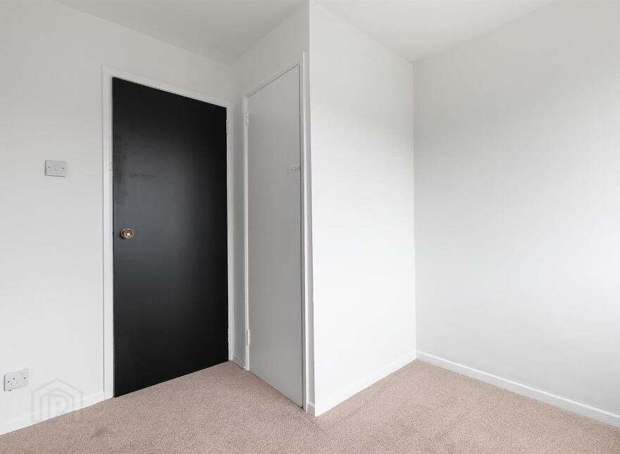 6 Piers Park, Carrickfergus, BT38 8DE