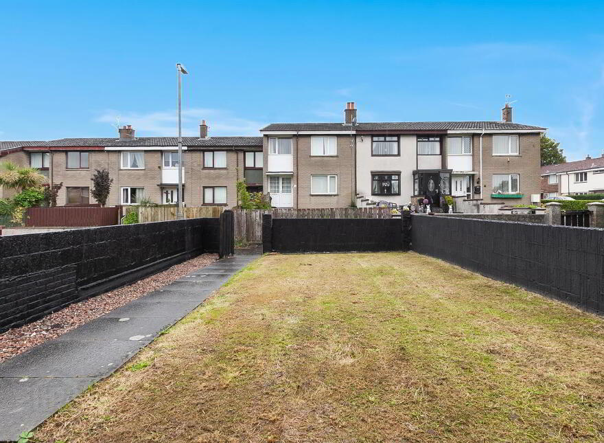 6 Piers Park, Carrickfergus, BT38 8DE