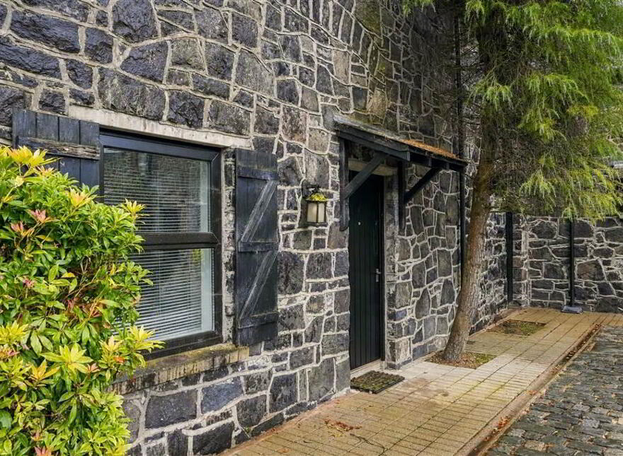 4 Ballygarvey Mews, Broughshane, Ballymena, BT43 7JT