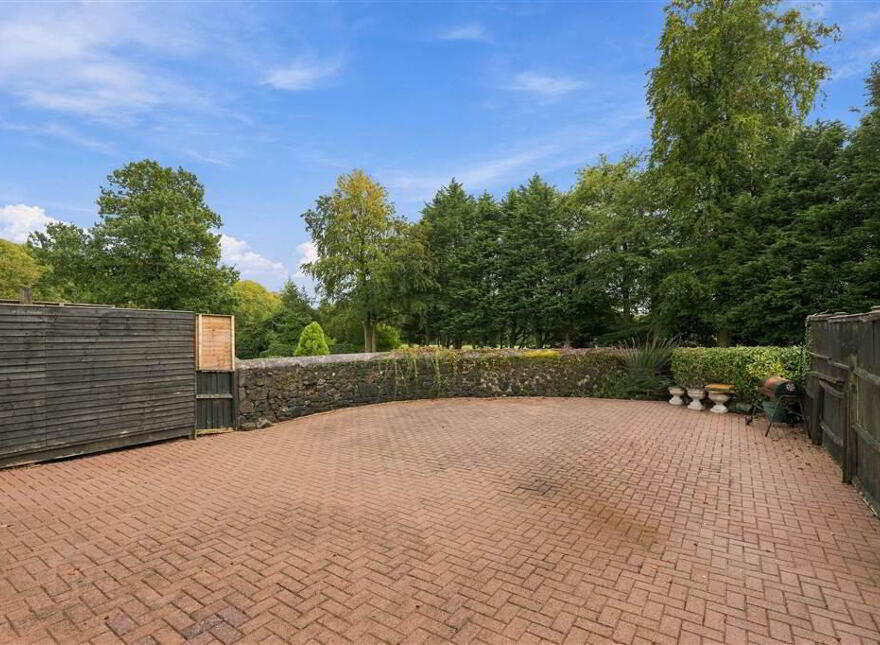 4 Ballygarvey Mews, Broughshane, Ballymena, BT43 7JT