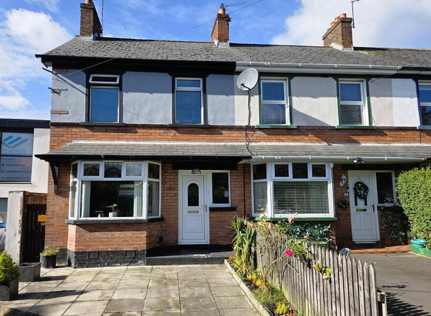 3 Sans Souci Gardens, Lisburn, BT28 3AF