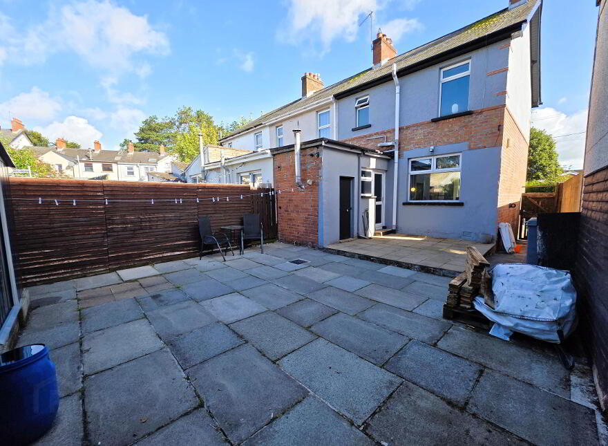 3 Sans Souci Gardens, Lisburn, BT28 3AF