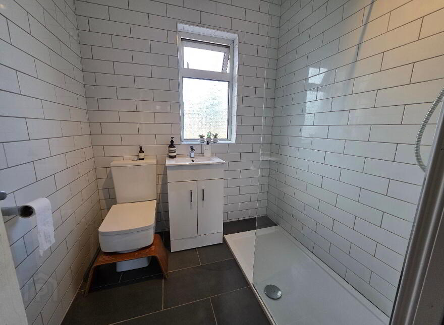 3 Sans Souci Gardens, Lisburn, BT28 3AF
