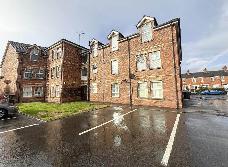 Apartment 8 150 Larkfield Road, Belfast, BT4 1QF