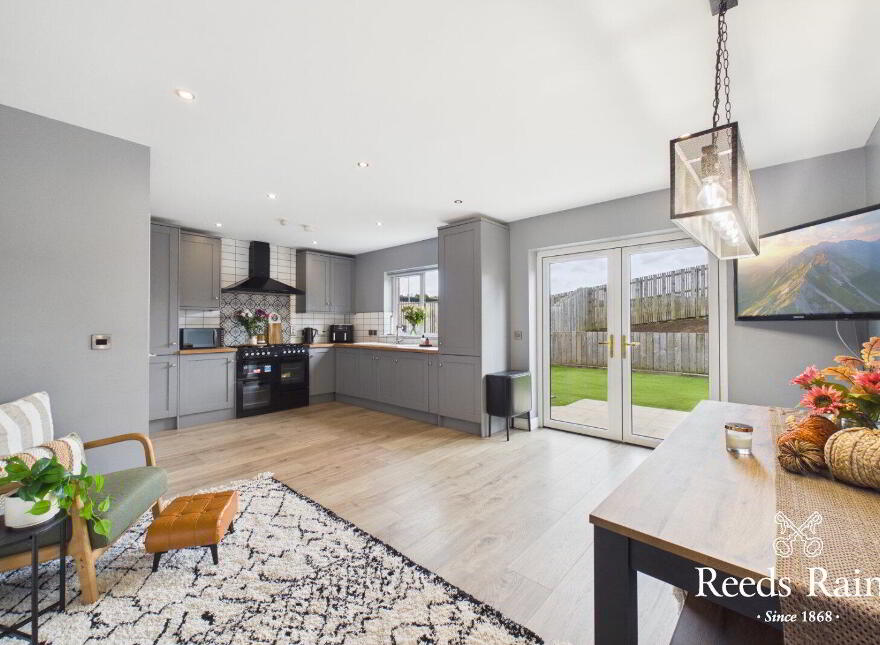 4 Millmount Gardens, Dundonald, Belfast, BT16 1ZL