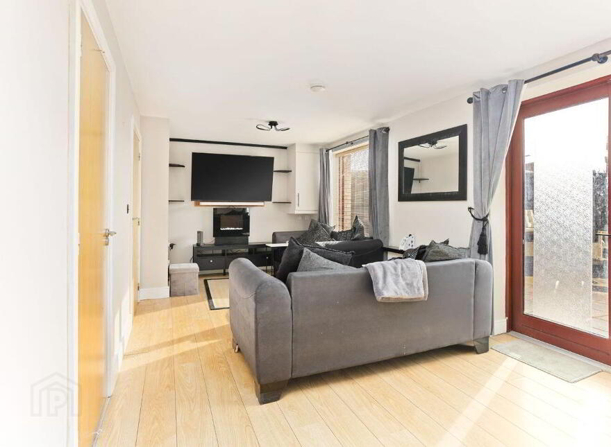 1 Castlegate House, Adamstown Avenue, Lucan, K78W6V4