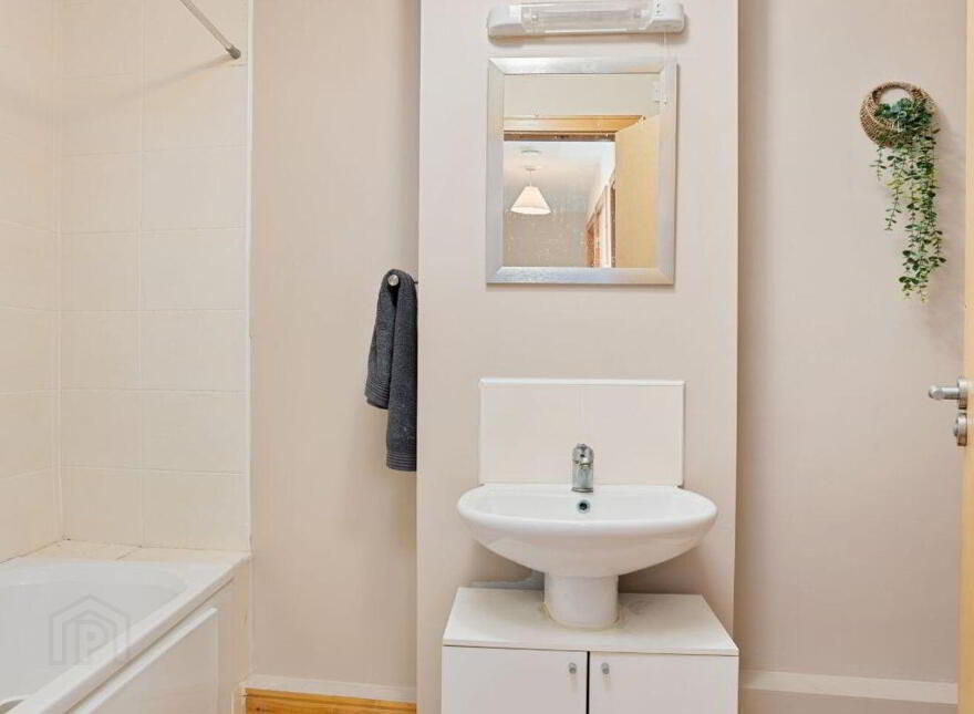 1 Castlegate House, Adamstown Avenue, Lucan, K78W6V4