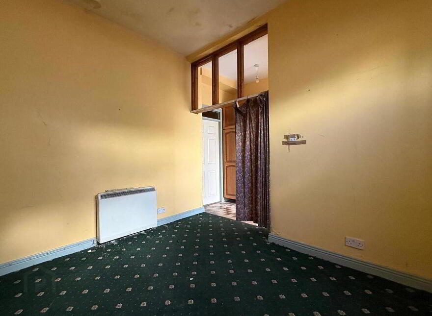 "Benchmark", Cathedral St, Ballaghaderreen, F45AC62