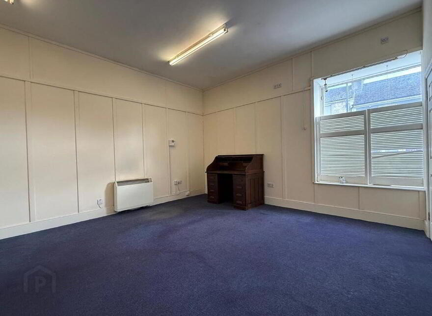 "Benchmark", Cathedral St, Ballaghaderreen, F45AC62