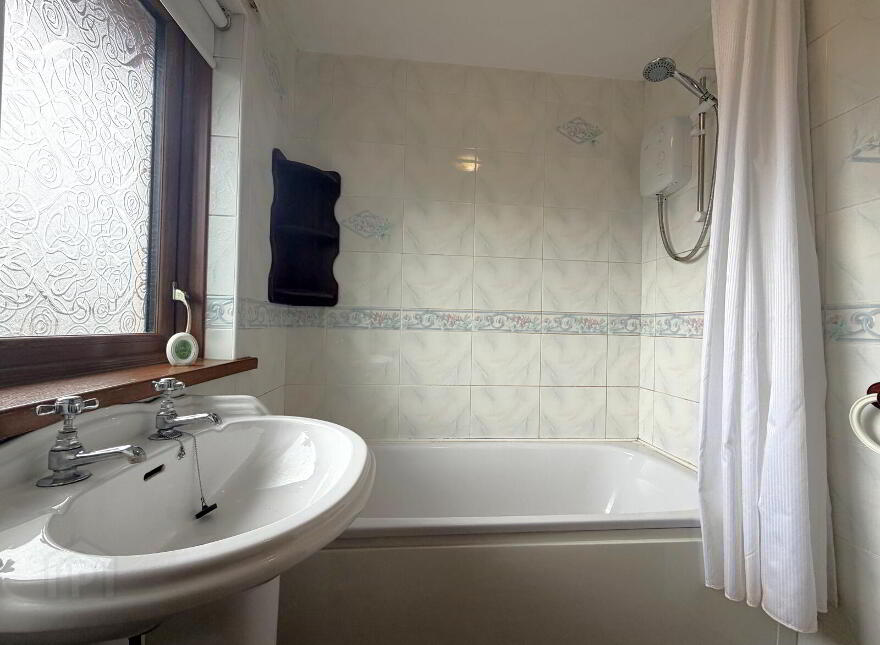 40 Kilgreel Road, Antrim, BT41 1EG