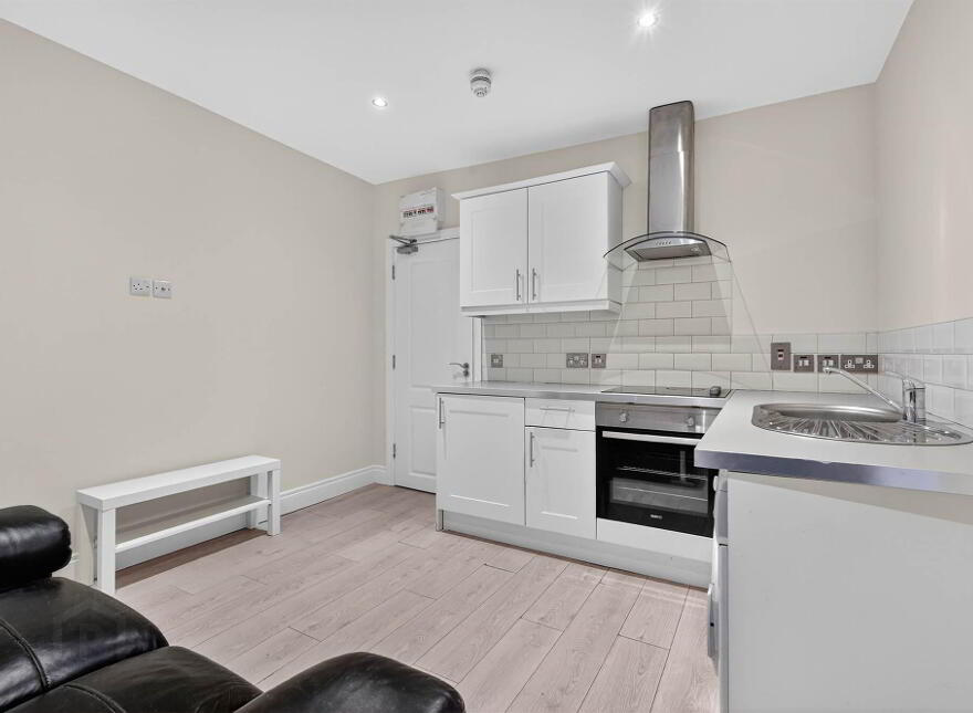 Apt 2, 18 Claremont Street, Belfast, BT9 6AP