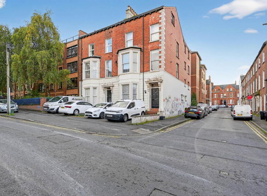 Apt 2, 18 Claremont Street, Belfast, BT9 6AP