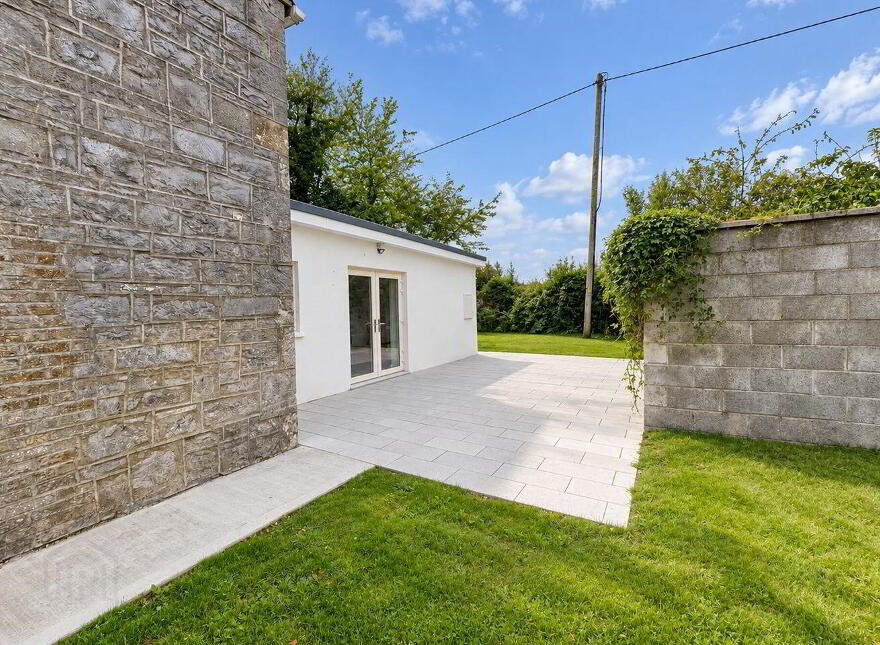 Poppy House, Kilmainham, Emo, R32F7Y4
