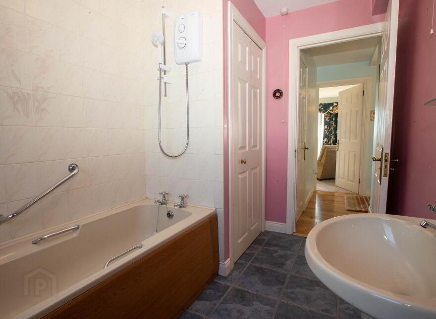 5 Seahaven, Downs Road, Newcastle, BT33 0QR