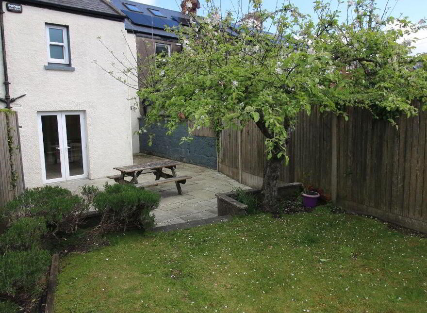 Lynrowan, Old Blackrock Road, Blackrock, T12AX5T