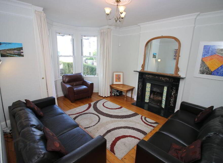Lynrowan, Old Blackrock Road, Blackrock, T12AX5T