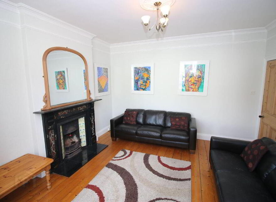 Lynrowan, Old Blackrock Road, Blackrock, T12AX5T