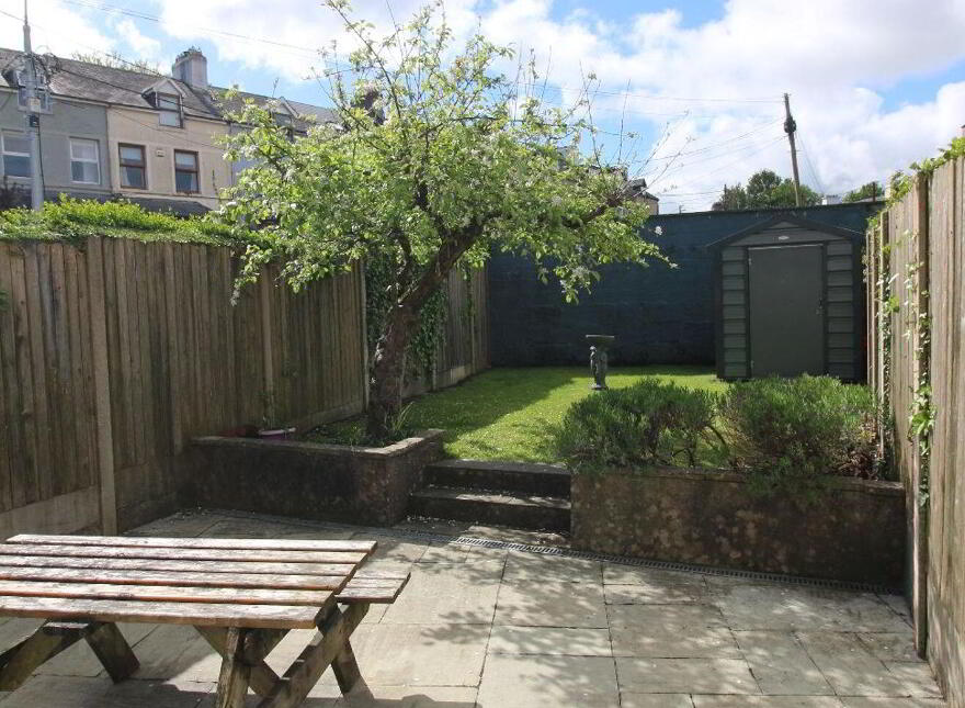 Lynrowan, Old Blackrock Road, Blackrock, T12AX5T