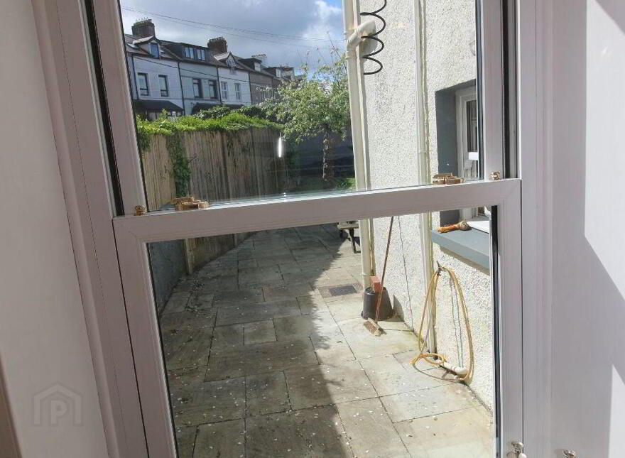 Lynrowan, Old Blackrock Road, Blackrock, T12AX5T