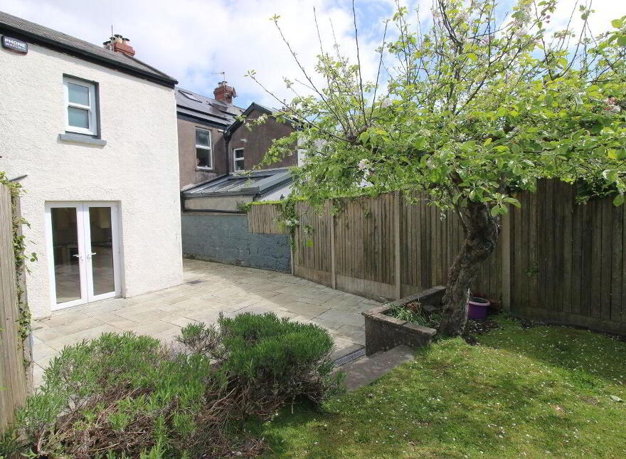 Lynrowan, Old Blackrock Road, Blackrock, T12AX5T