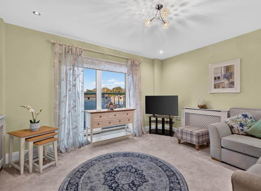 Apt 7, 501 Lisburn Road, Belfast, BT9 7EZ