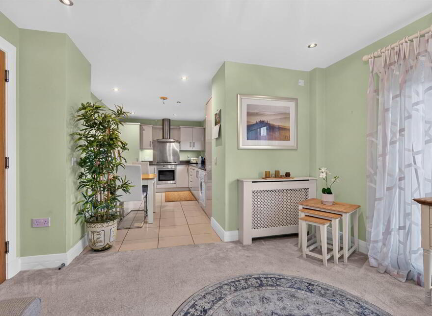 Apt 7, 501 Lisburn Road, Belfast, BT9 7EZ