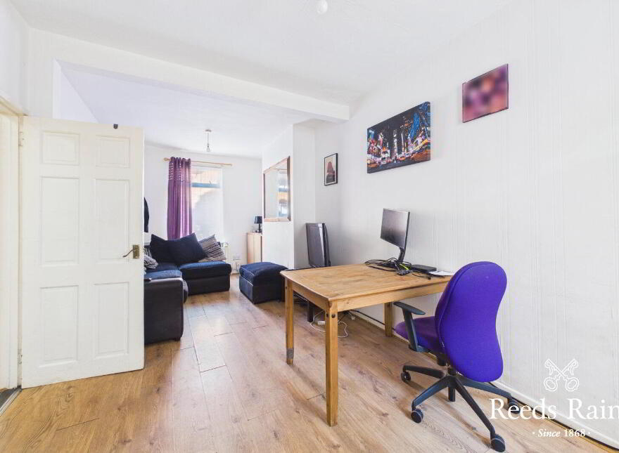 42 Dunvegan Street, Belfast, BT6 8GE