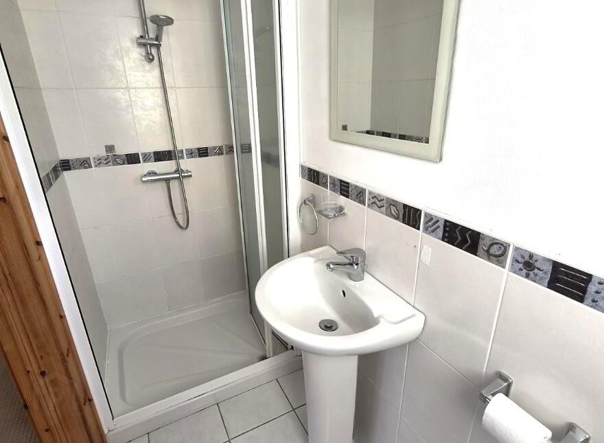 83 Blackthorn Manor, Crescent Link, Waterside, L'Derry, BT47 5ST