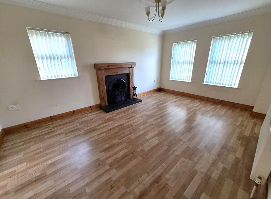 83 Blackthorn Manor, Crescent Link, Waterside, L'Derry, BT47 5ST