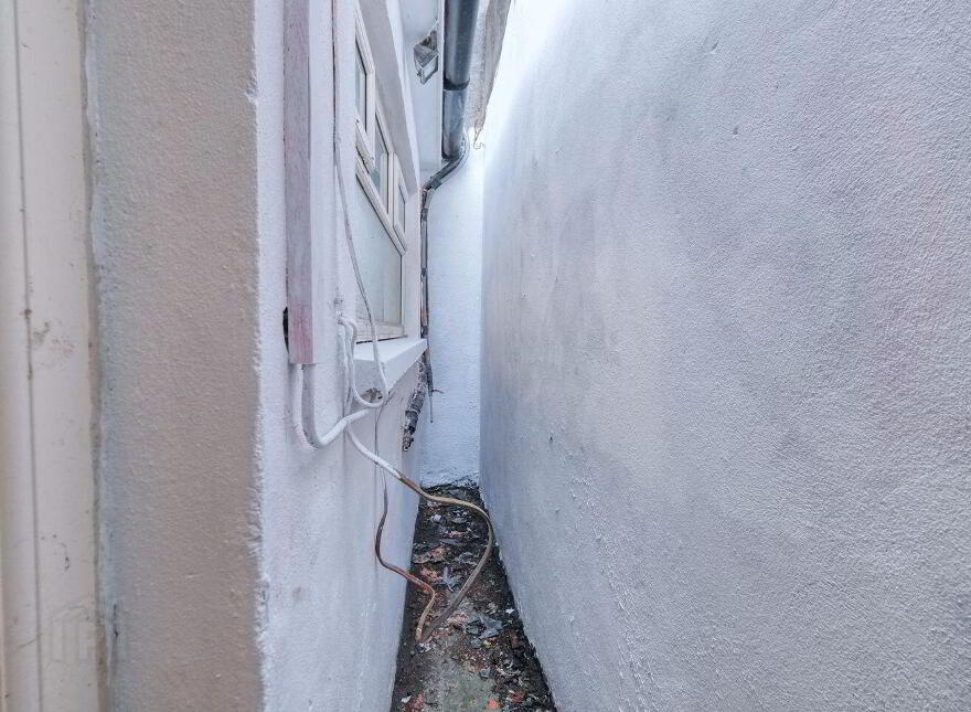 Dublin Street, N39K571