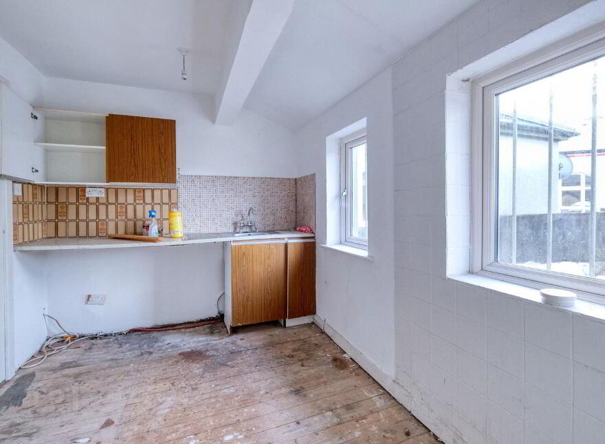 Dublin Street, N39K571