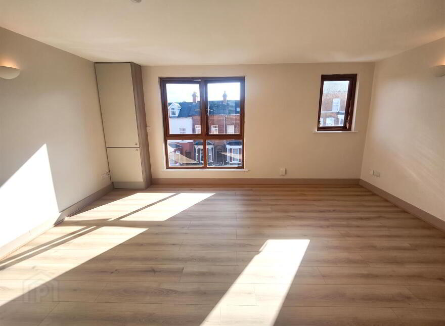 Apt 6, 38 Brookhill Avenue, Belfast, BT14 6BS