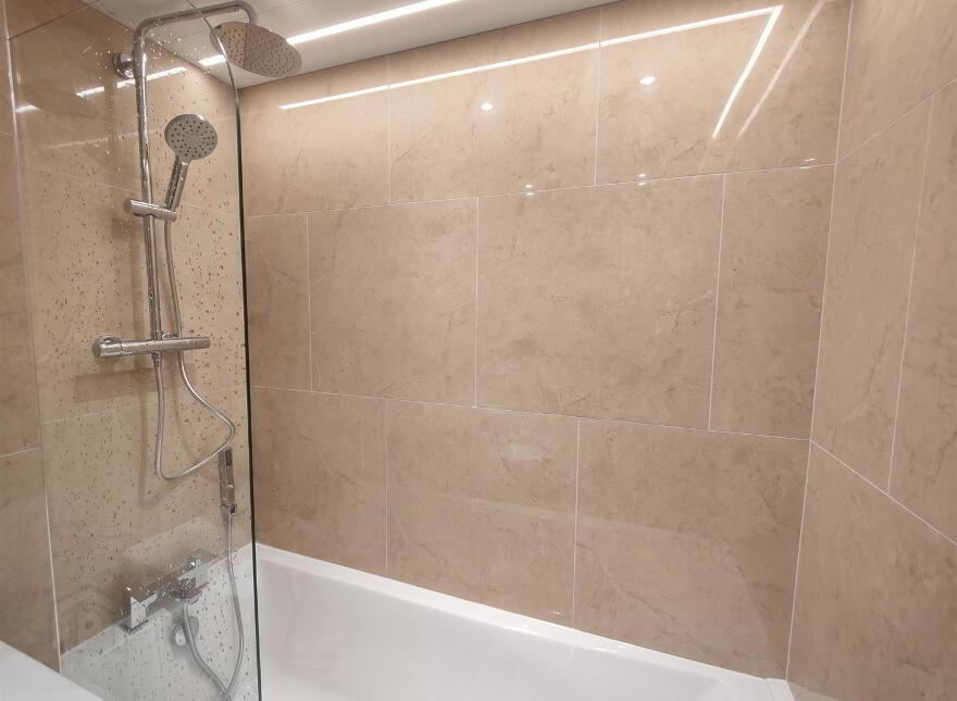 Apt 6, 38 Brookhill Avenue, Belfast, BT14 6BS