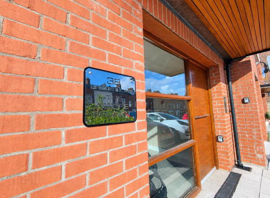 Apt 6, 38 Brookhill Avenue, Belfast, BT14 6BS