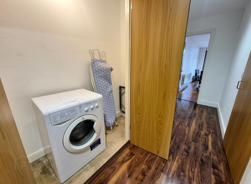 95 Jolly Mariner, Athlone, N37PH42