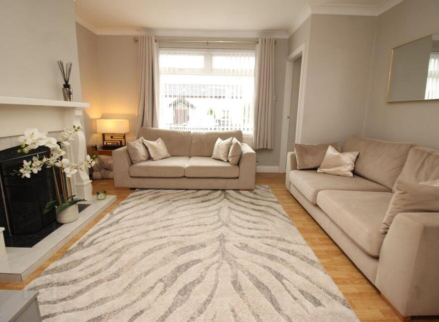 11 Coronation Gardens, Lisburn, BT27 5RG