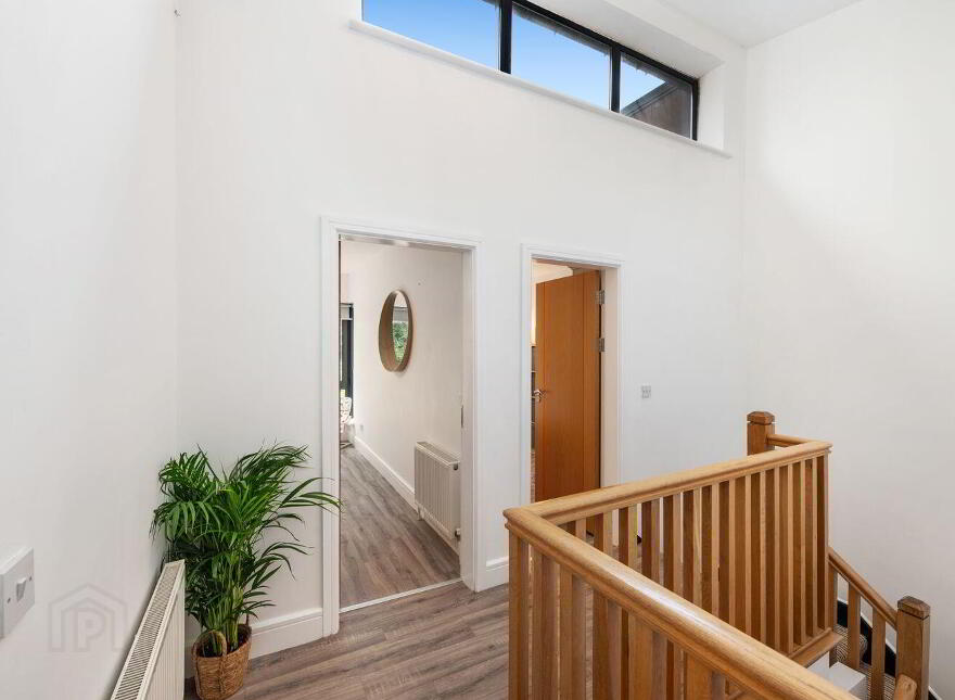 8 The Courtyard, Woodville, Glanmire, T45FX01