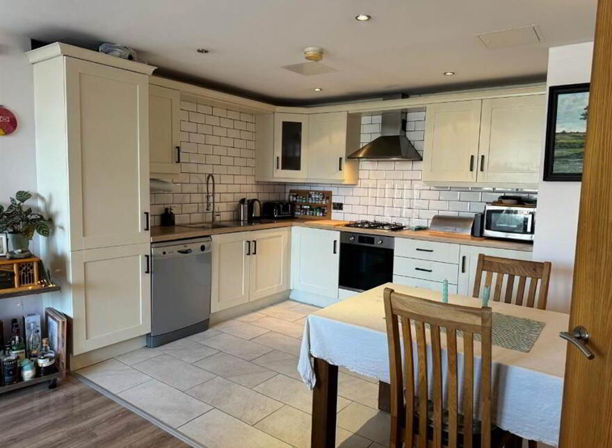 Apt 14 Shaftesbury Court, 3 Marcus Ward Street, Belfast, BT7 1RY